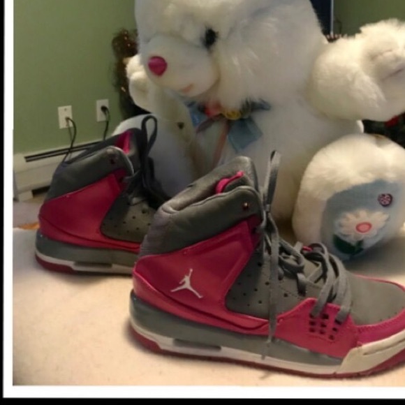 Jordan sneaker 👟 - Picture 2 of 2